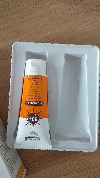  Beden Dermoskin pigmently spf 50 güneş koruyucu /krem