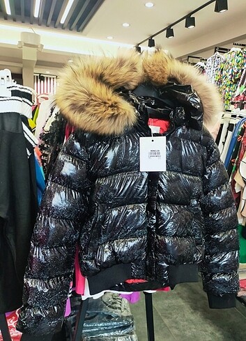 s Beden Moncler siyah parlak şişme kısa mont