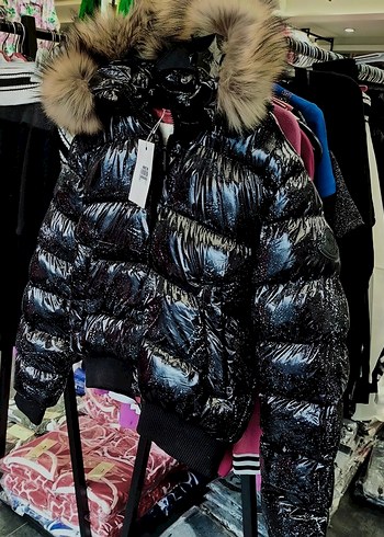 Moncler siyah parlak şişme kısa mont