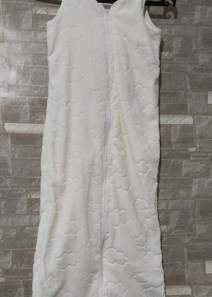 Bulut desenli büyük boy peluş uyku tulumu - Görsel 2