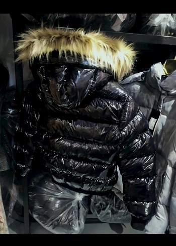 l Beden moncler kapüşonlu siyah parlak mini kısa mont