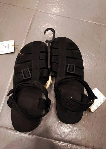 National Geographic Siyah Anaka kafes model cırt cırtlı Sandalet - Görsel 7