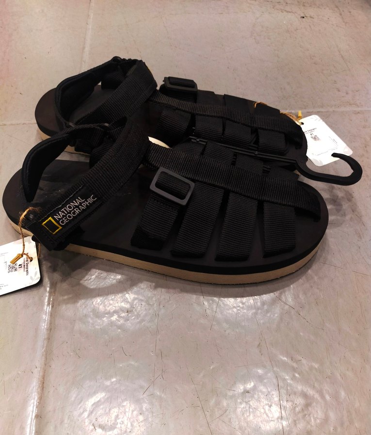 National Geographic Siyah Anaka kafes model cırt cırtlı Sandalet - Görsel 3