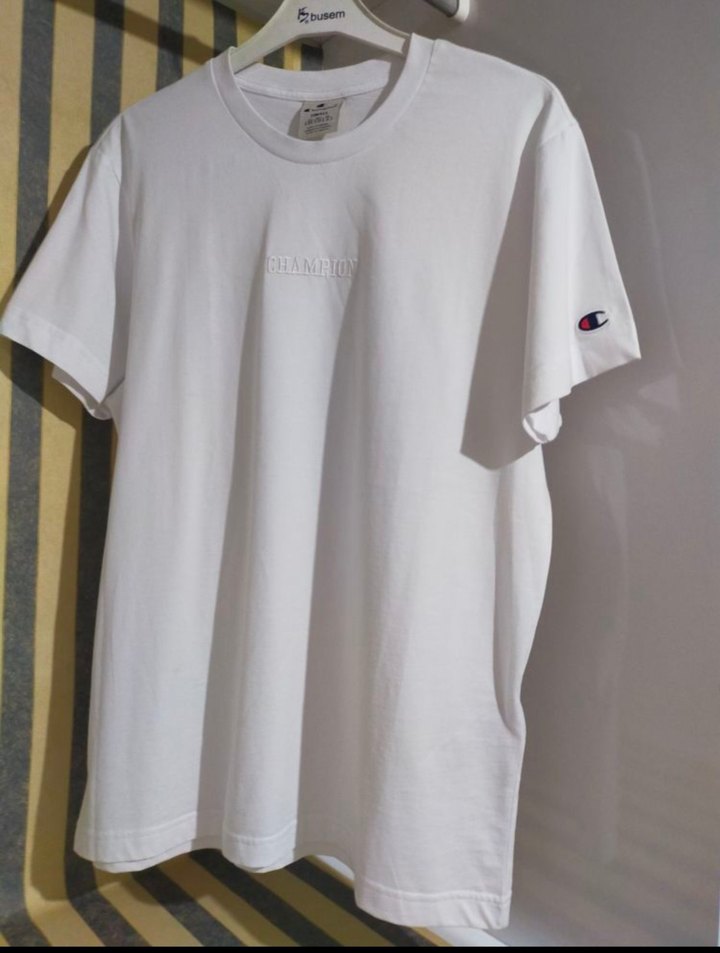 Champion marka Beyaz Pamuklu Erkek Tişört Loose Fit - Görsel 5
