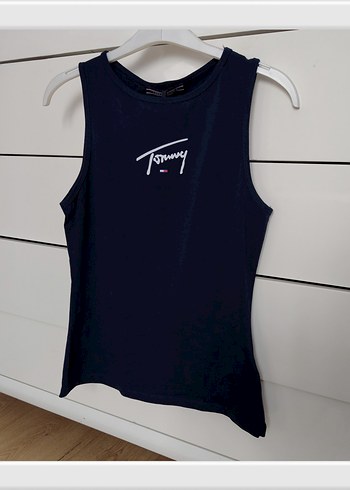 Tommy Lacivert Kadın Atlet