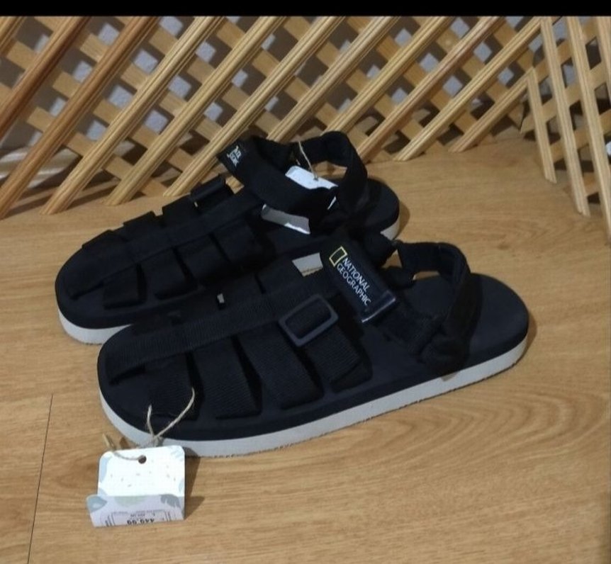 National Geographic Siyah kafes model Anaka sandalet - Görsel 4