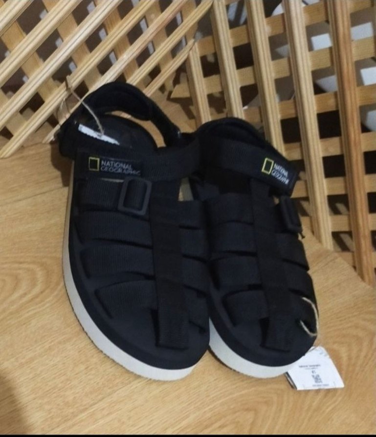 National Geographic Siyah kafes model Anaka sandalet - Görsel 5