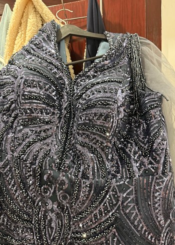 likrali Uzun V Yaka Drapeli Gri Desenli Abiye Elbise - Görsel 7