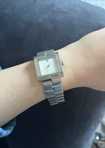  Beden Gri Minimalist Kadın Kol Saati