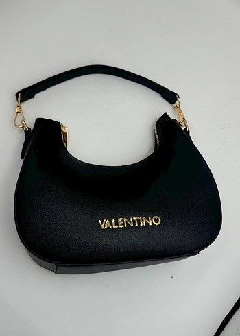 Valentino Zincir Detaylı Siyah Deri Kadın Çantası