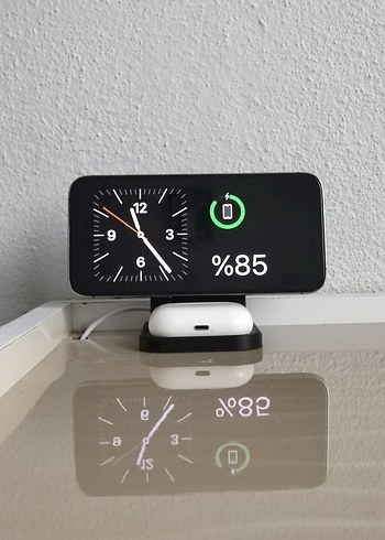 iPhone magsafe şarj ve airpods Standı - Görsel 2