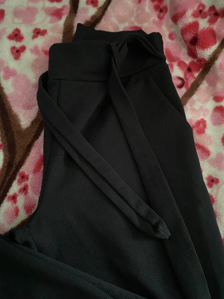 Siyah kemerli kumaş pantolon - Görsel 2