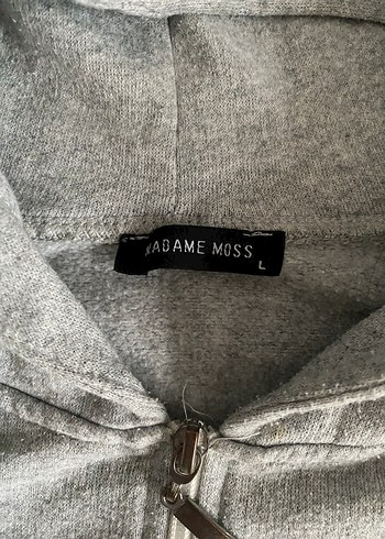 Gri Kapüşonlu - Görsel 3