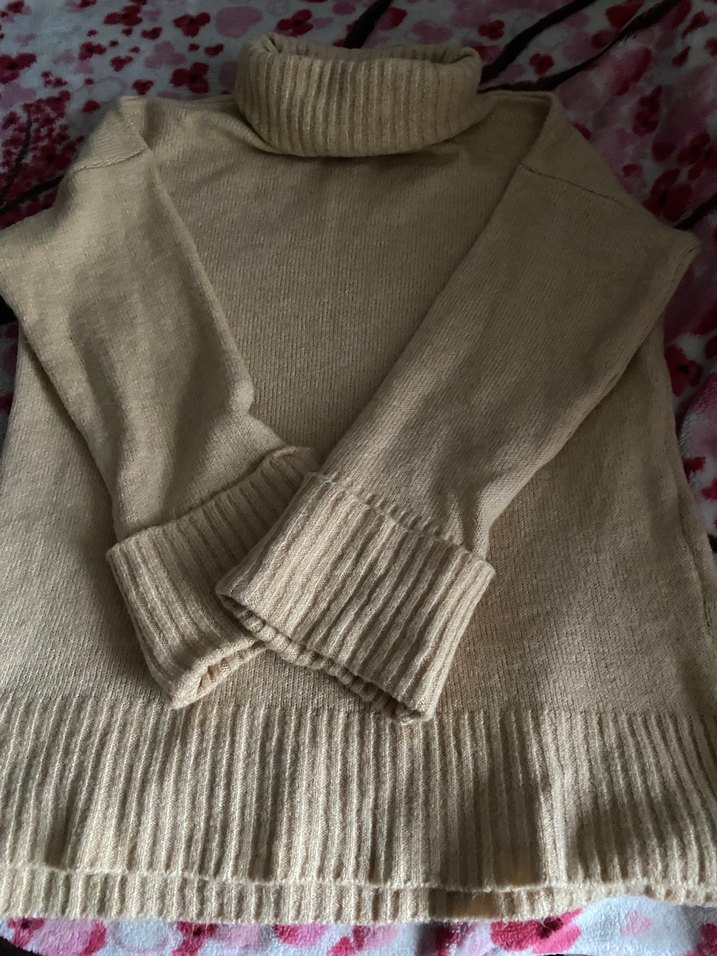 Bej Boğazlı Triko Kazak - Görsel 2