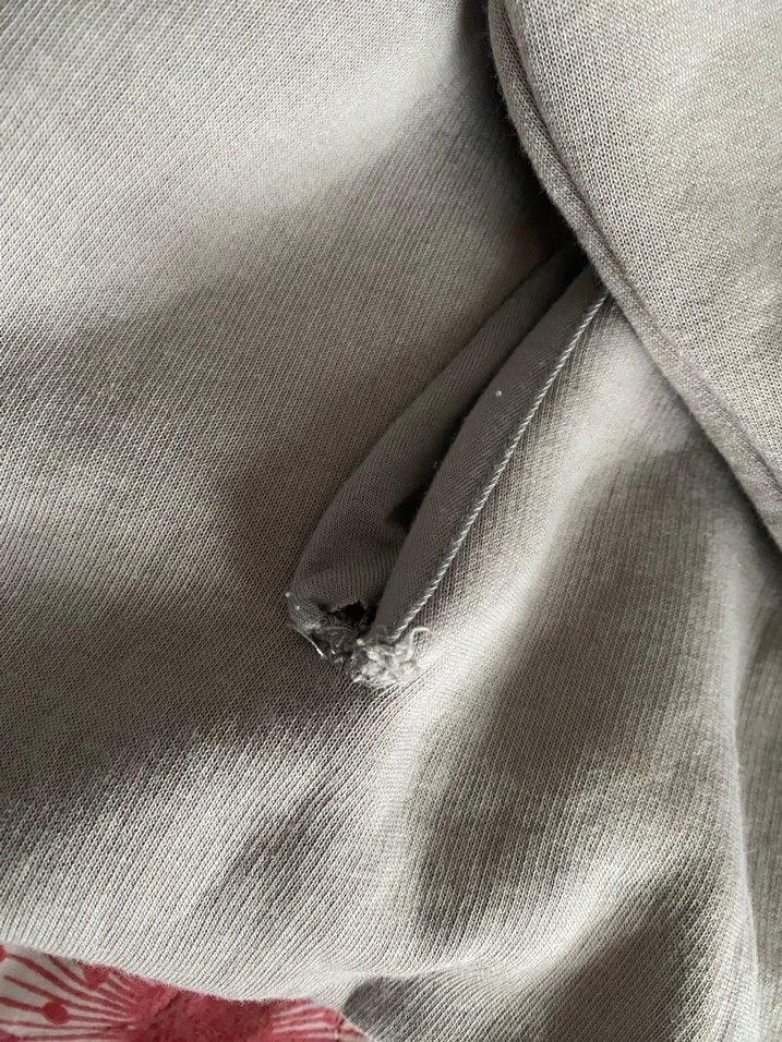 Gri kapüşonlu crop sweatshirt - Görsel 3