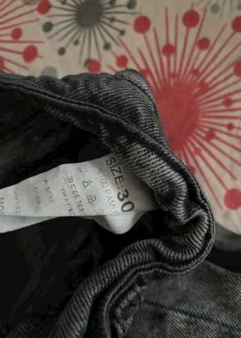 Gri kemerli kot pantolon - Görsel 4