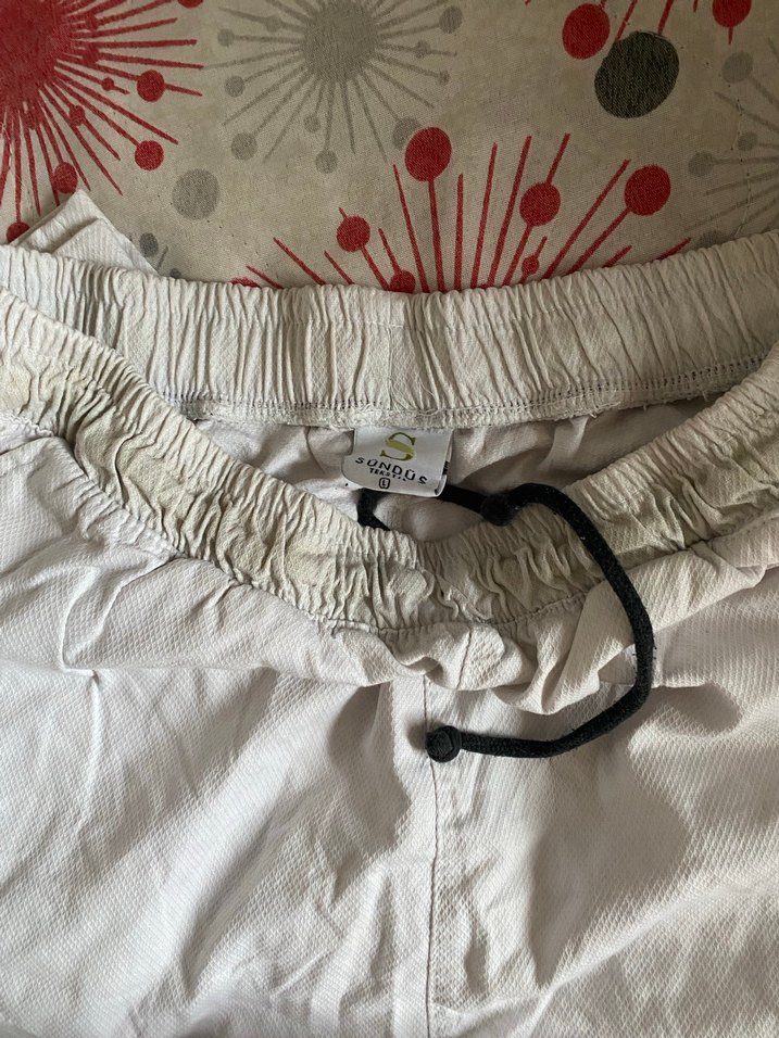 Beyaz salaş pantolon - Görsel 2