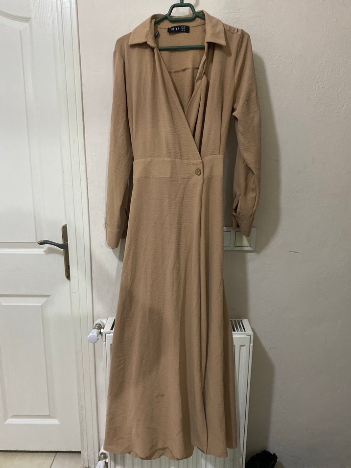 Elbise krem renkli kadın çok güzel - Görsel 3