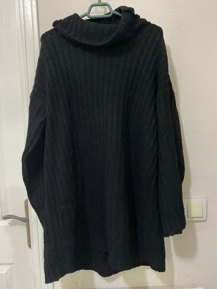 Siyah Boğazlı Oversize Mini Triko Elbise - Görsel 4