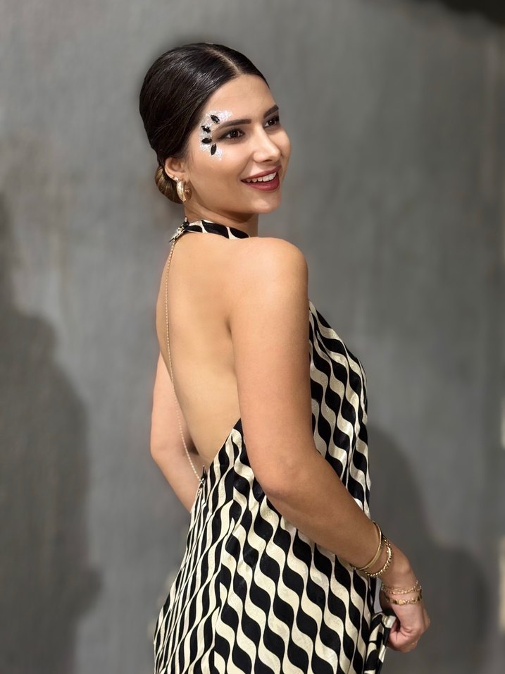 Siyah Parlak Zebra Desenli Kadın Vücut Zinciri - Görsel 4