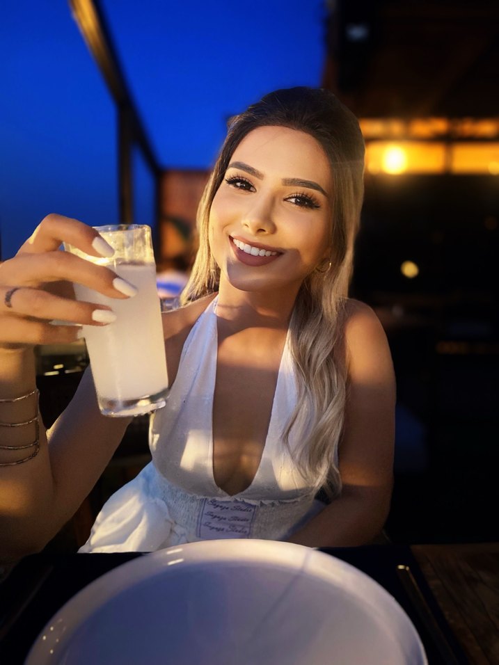 V Yaka Beyaz Transparan Midi Elbise - Görsel 2