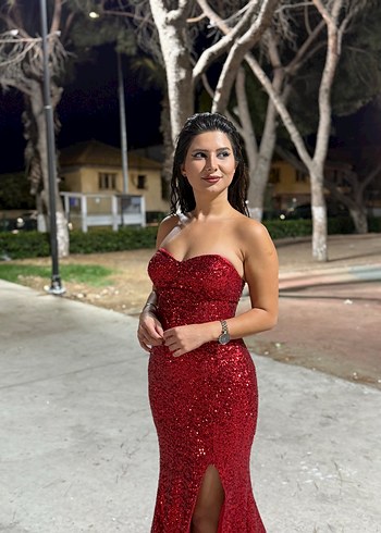 Abiye Kırmızı Parlak Straplez Uzun Abiye Elbise