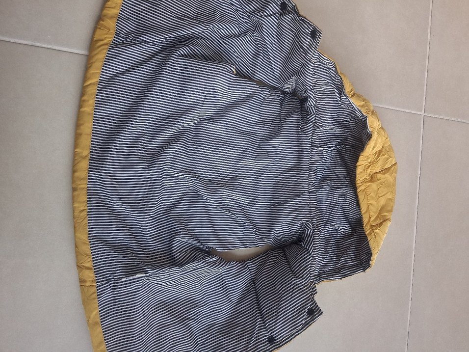 Sarı Kapüşonlu Erkek Çocuk Yelek - Görsel 3