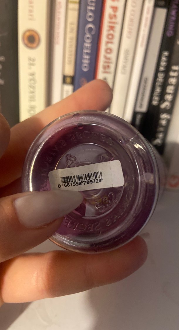 Victoria's Secret Berry Santal Kadın Parfümü - Görsel 3