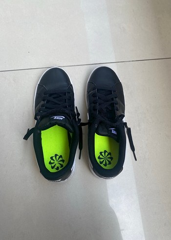 37,5 Beden Nike ayakkabı