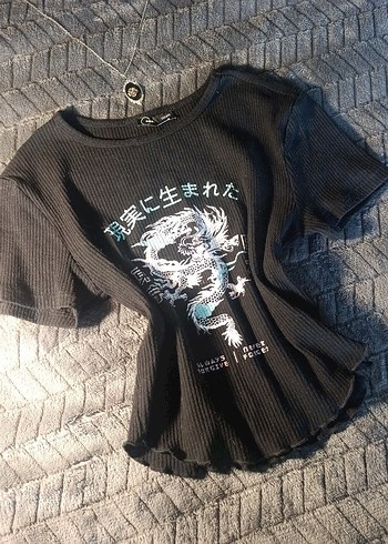 gotik whimsy y2k vintage grunge rock 2000s baskili tisort - Görsel 2