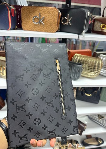 Louis Vuitton Gri Baskılı Deri Kadın Clutch Çanta