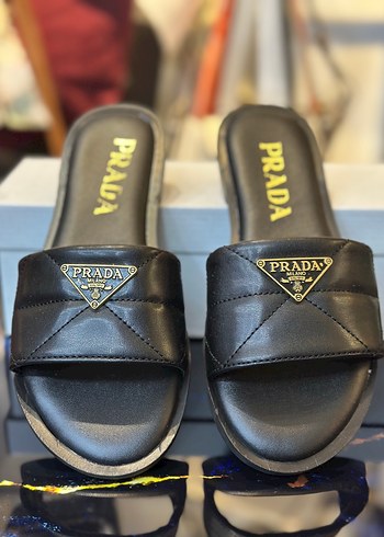 Prada Prada Siyah Kadın Dolgu Topuklu Terlik