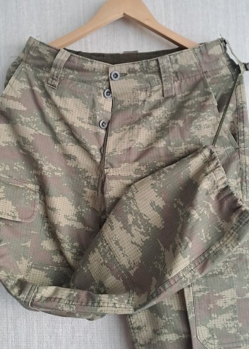 Kamuflaj Desenli Erkek Pantolon
hiç giyilmedi - Görsel 2