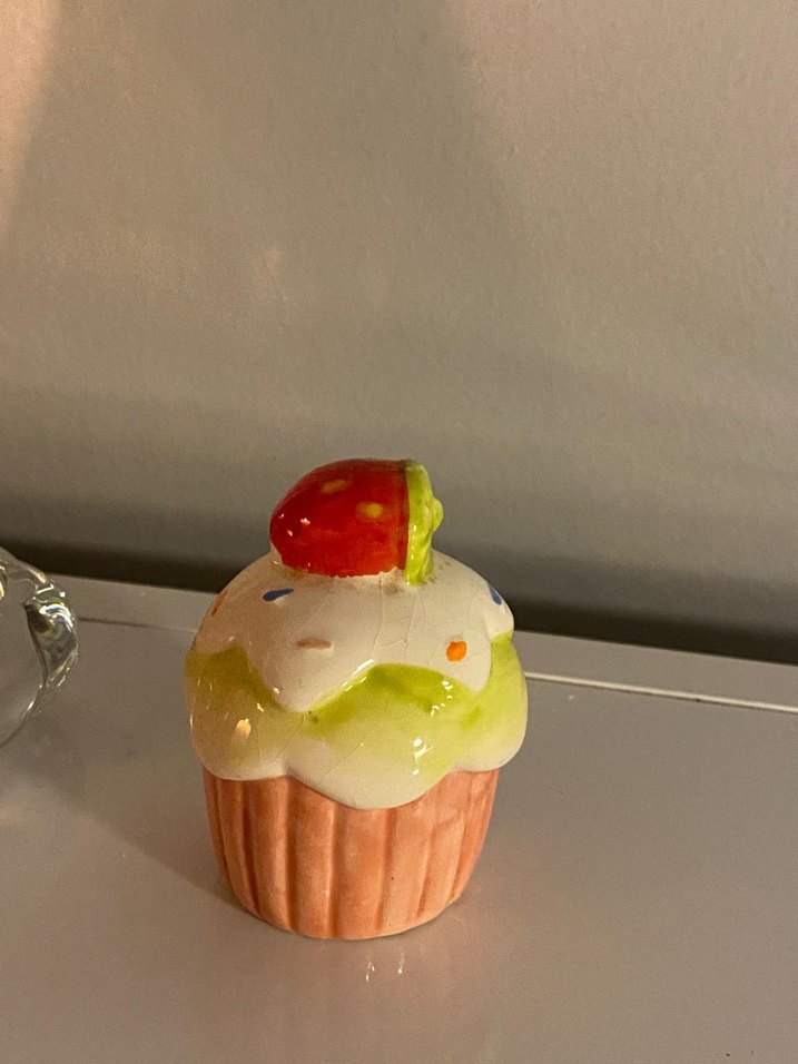 Renkli Cupcake Görünümlü Dudak Parlatıcısı - Görsel 2