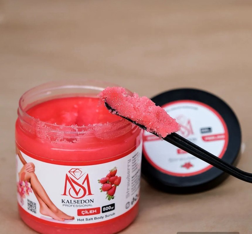 Calsedon Çilek Aromalı Vücut Peelingi 800g - Görsel 3