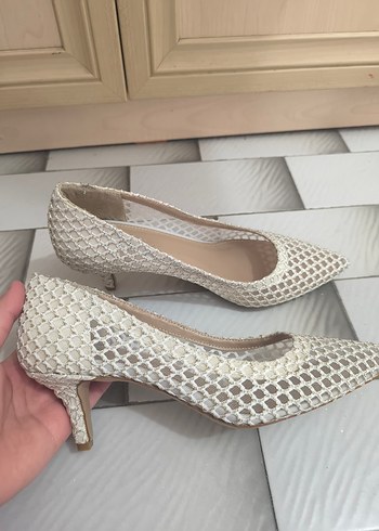 Dantel Detaylı Beyaz Stiletto Gelin Ayakkabısı - Görsel 3