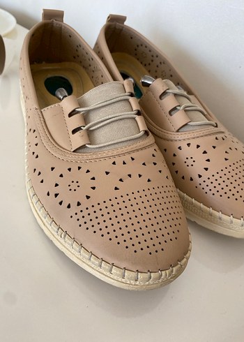 Bej Dolgu Topuklu Kemer Detaylı Kadın Babet - Görsel 2