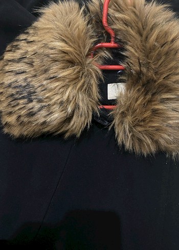 Kürklü Yaka Siyah Uzun Kaban - Görsel 7