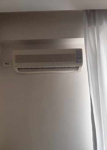 A.E.G 12000 btu aktif çalışan klima (inverter değil)