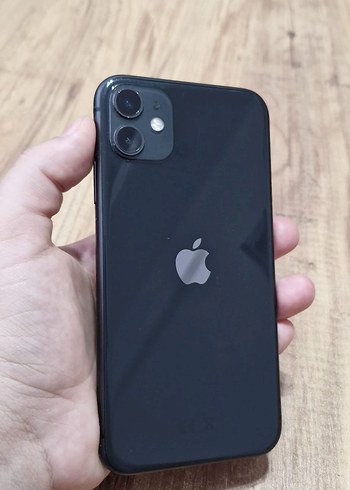 Siyah iPhone 11
