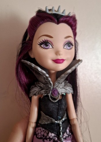 Beden Ever After High Raven Queen bebek
