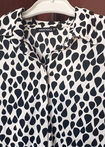 Uzun Kollu Siyah Beyaz Desenli Kadın Gömlek - Görsel 2