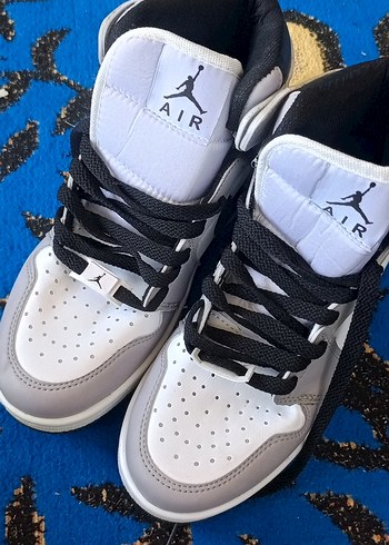 Gri ve Beyaz Erkek Spor Ayakkabı - Görsel 2