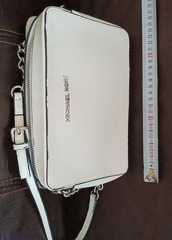 Michael Kors Michael Kors Beyaz Deri Zincir Detaylı Çanta