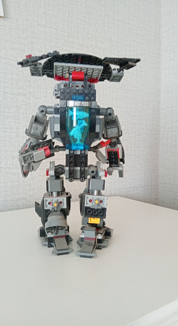 Gri Robot Aksiyon Figürü - Görsel 3