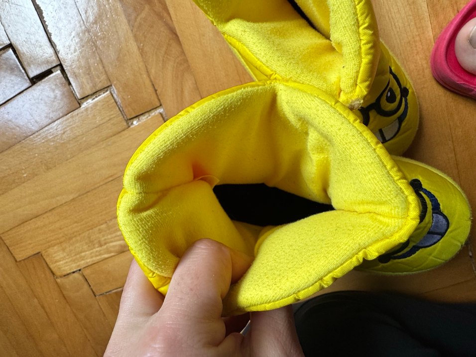 Sarı Nakışlı  Çocuk Puff Terlik - Görsel 4