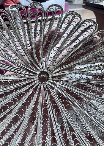 Gri Nakışlı Dantel Broş - Görsel 2