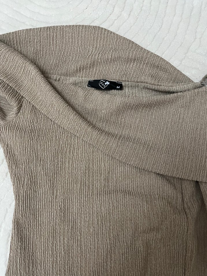 Bej Uzun Keten Elbise, Kayık Yaka, Drapeli - Görsel 3