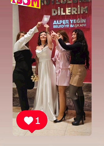 Modern Klasik Beyaz Uzun A-Line Gelinlik - Görsel 3