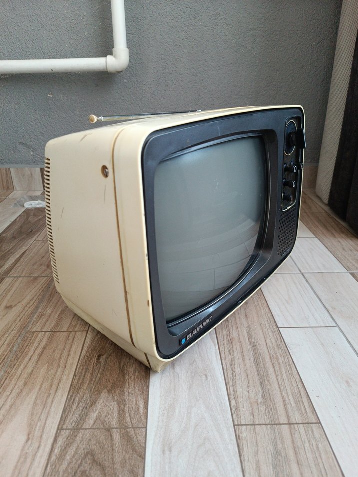 Bej Renk Retro Blaupunkt Monitör denenmedi belki çalışıyordur - Görsel 2